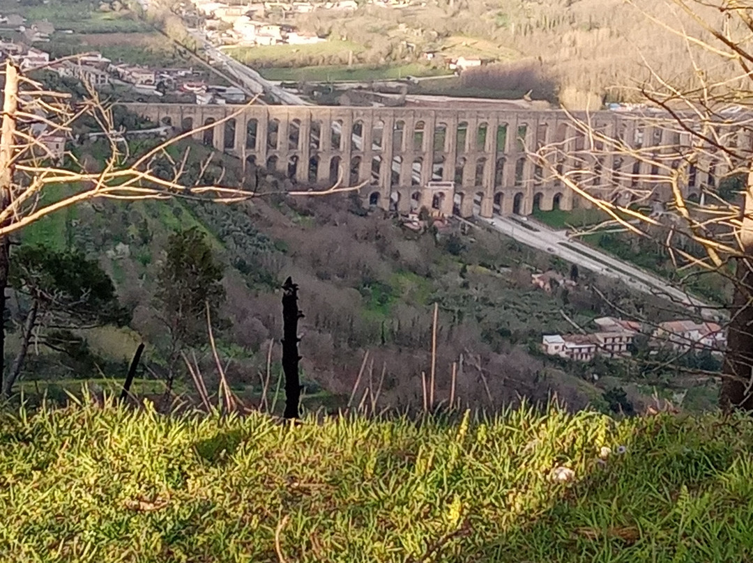 Acquedotto Carolino-Valle di Maddaloni必去景点