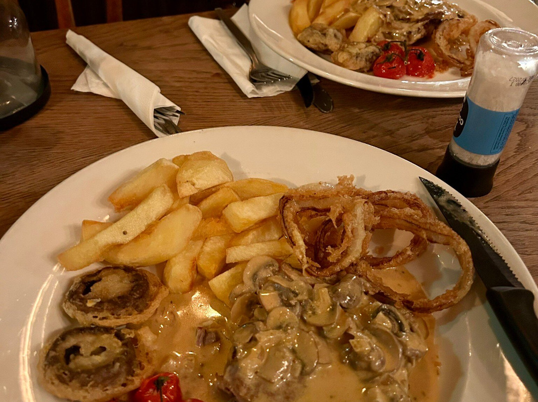 The Eliot Arms主图