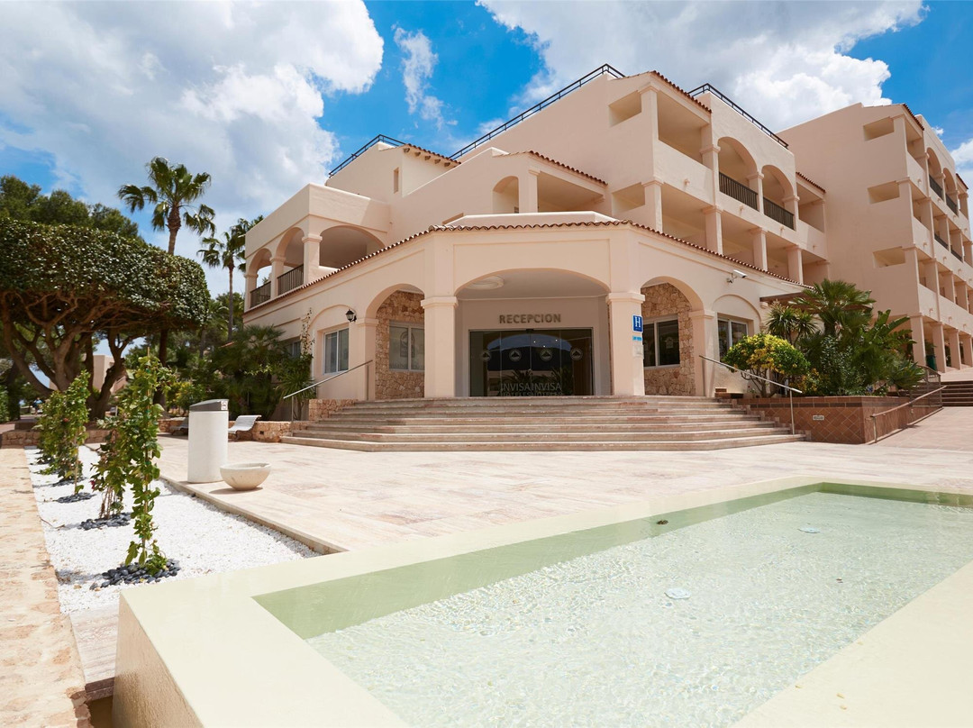 Platja d'Es Figueral酒店住宿-Invisa Hotel Club Cala Blanca
