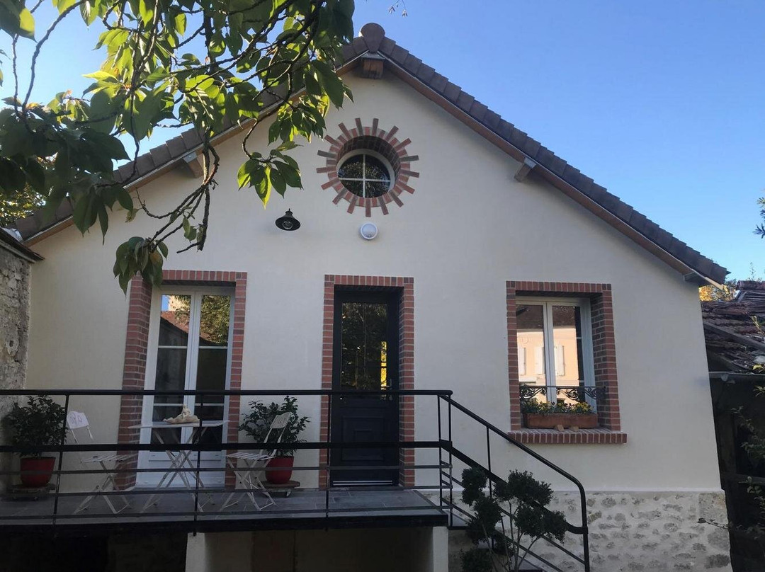 普罗万酒店住宿-Le Logis de la Voulzie