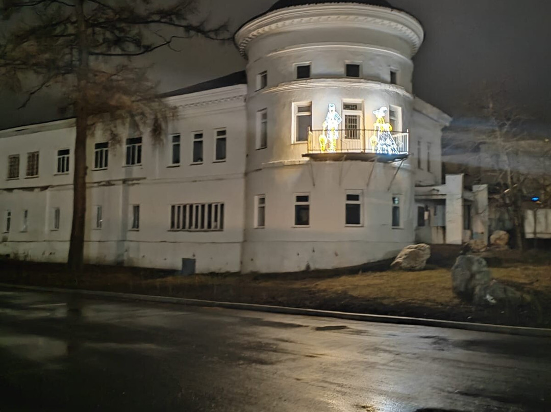 Samotsvetnaya Polosa Urala-Rezh必去景点