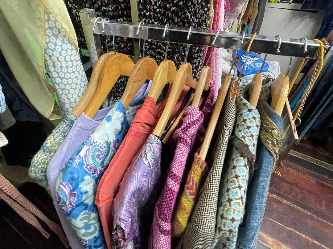 RE-LOVE CAMPAIGN showroom