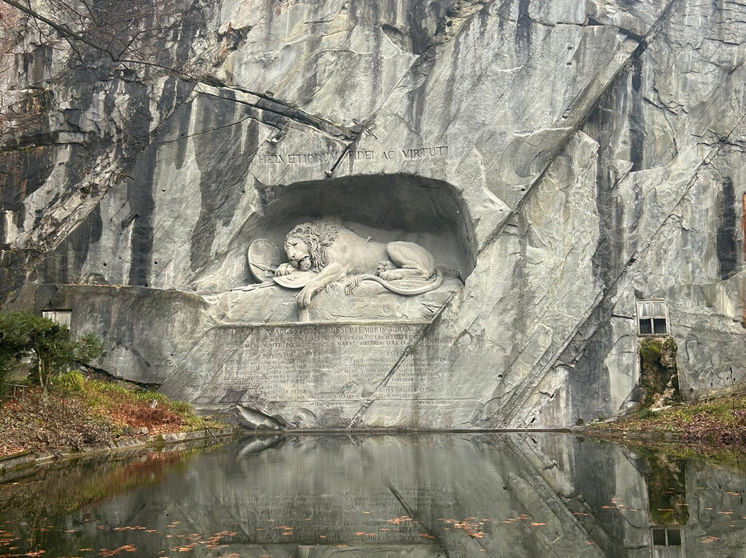 狮子纪念碑-卢塞恩必去景点