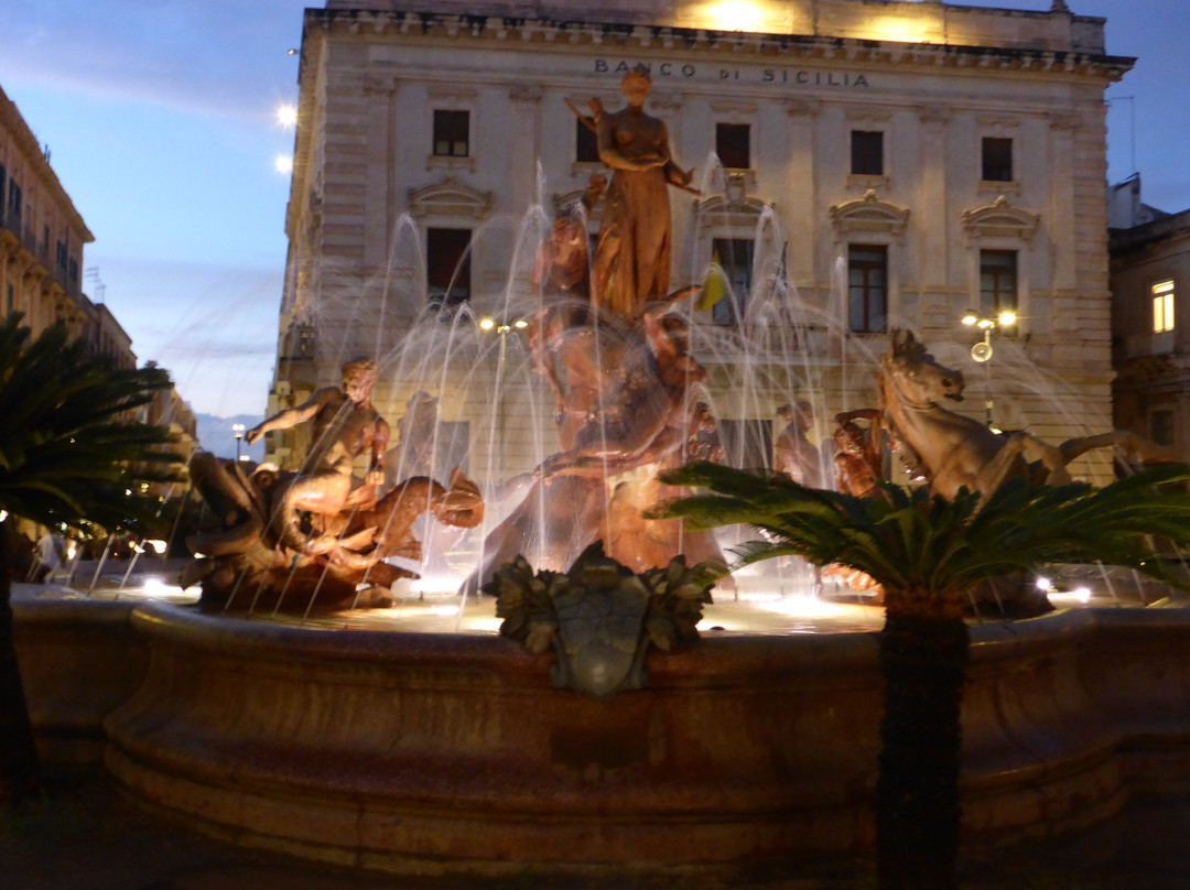 Fontana di Diana-锡拉库扎必去景点