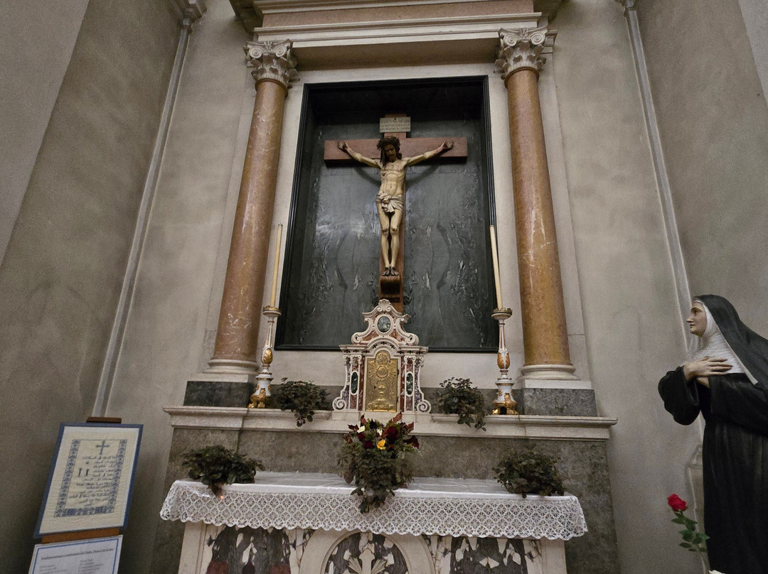 Chiesa San Zenone e Martino-拉齐塞必去景点