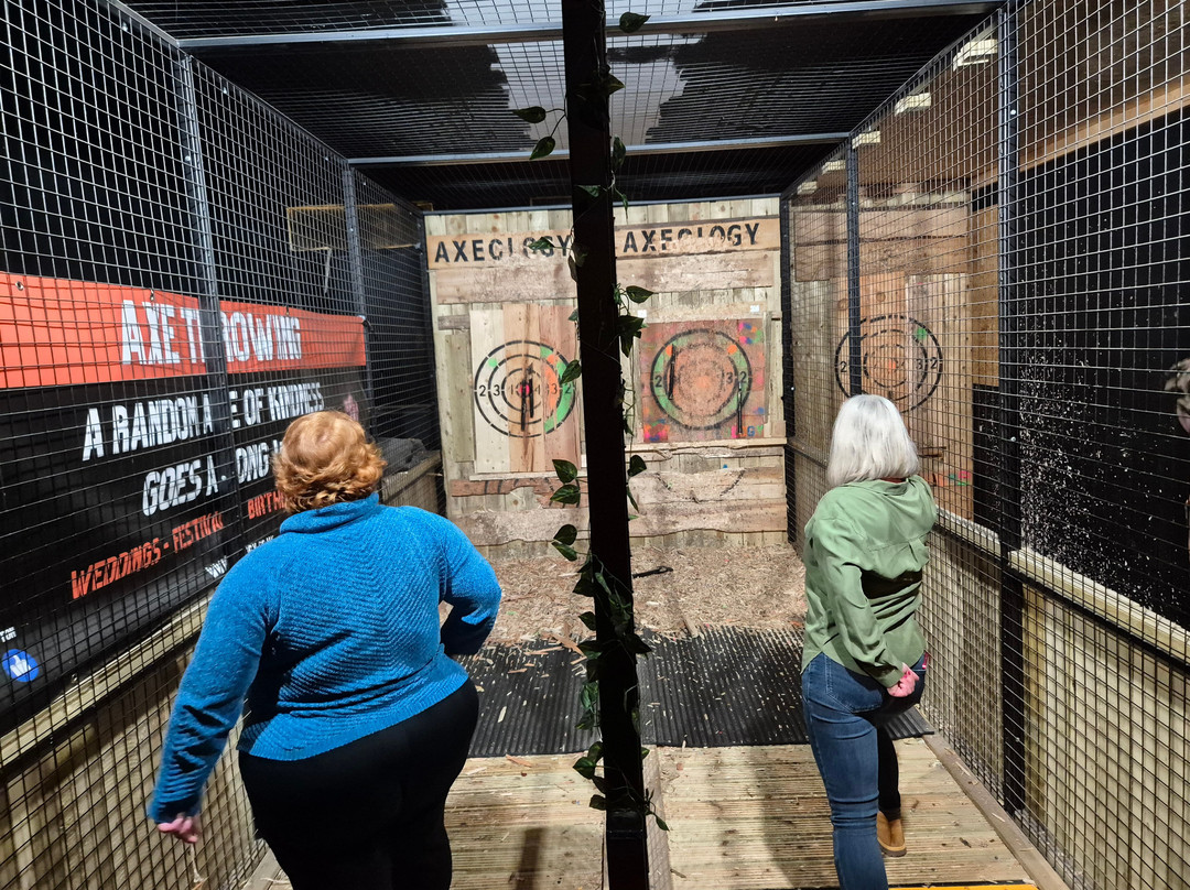 Axeology Axe Throwing-南安普敦必去景点