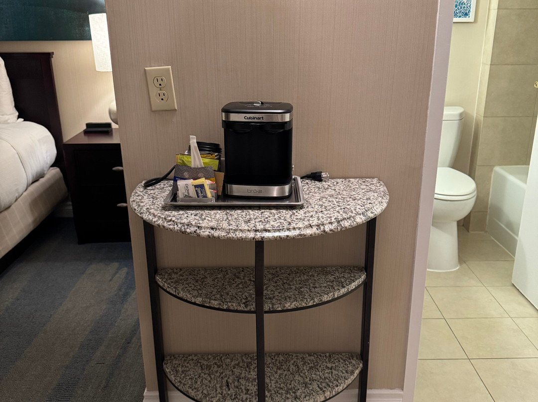 伊尔芬/奥兰治县机场希尔顿花园酒店主图