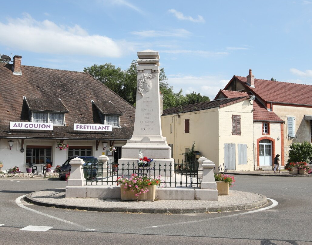Le Monuments aux morts de Navilly