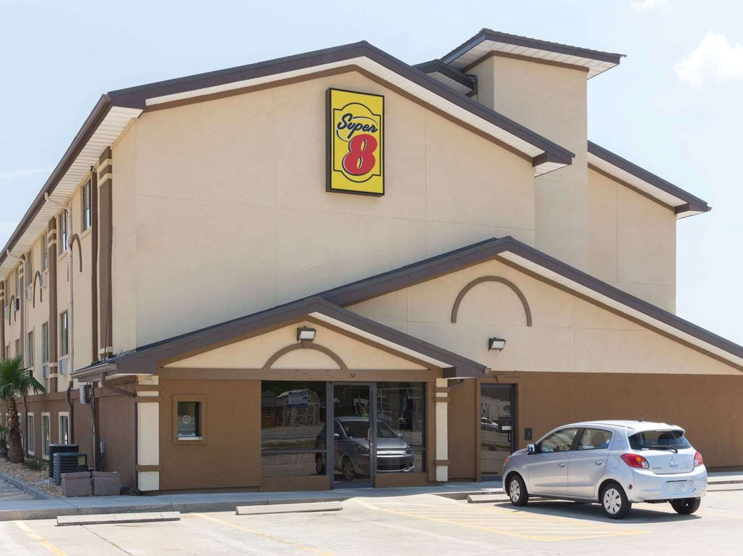 Waverly酒店住宿-Super 8 by Wyndham Brunswick/St Simons Island Area