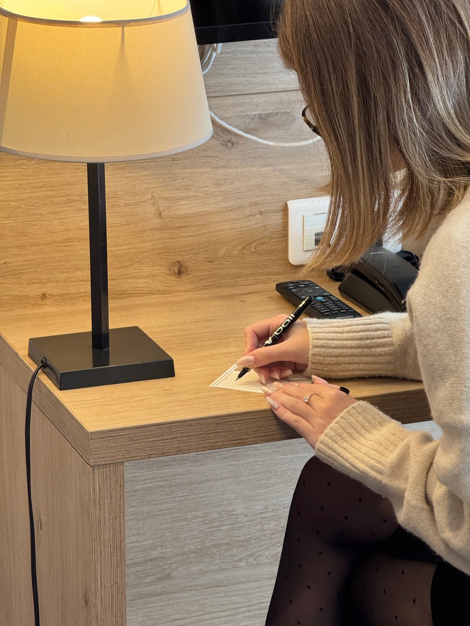 基里亚德瓦纳中央酒店-客卧