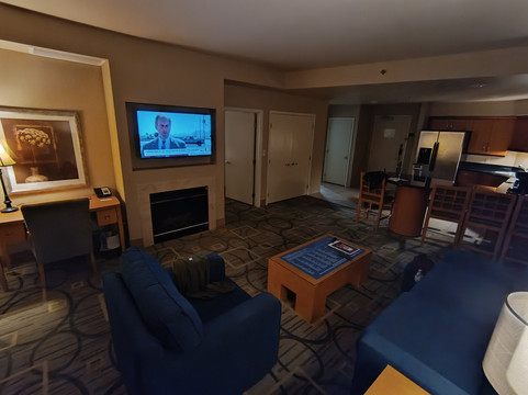 铂金酒店和水疗中心主图