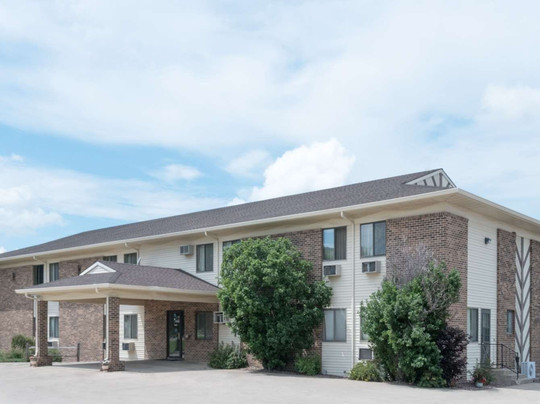 Twin Brooks酒店住宿-Super 8 by Wyndham Milbank SD