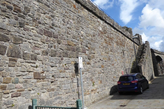 Caernarfon Town Walls-卡那封必去景点