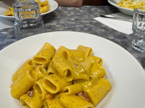 Tavola Calda - Torre di Pasta di Vitale Davide