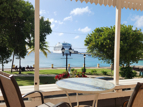 维多利亚之家酒店主图