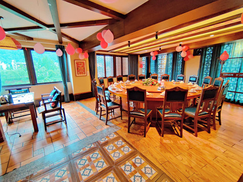 索溪山寨·湘西民间土菜（溪布街店）