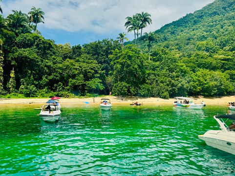 Lagoa Azul-格兰德岛必去景点