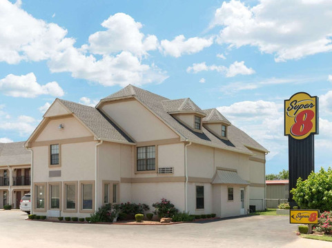 Hennessey酒店住宿-Super 8 by Wyndham Enid