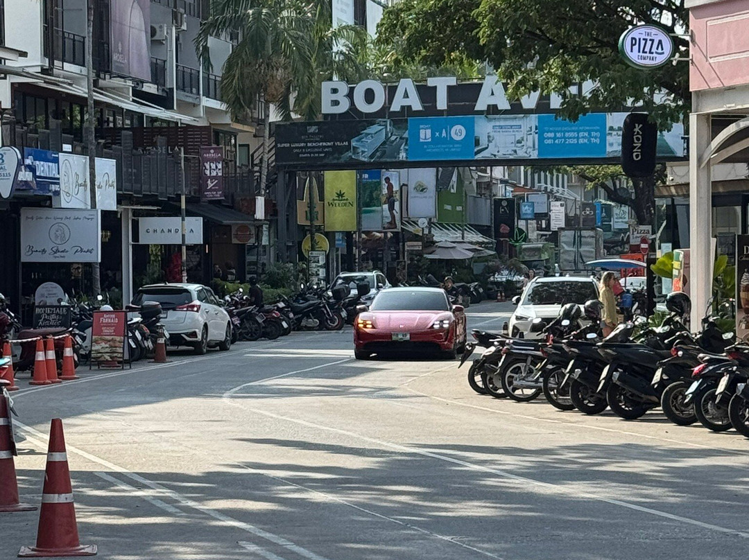 Boat Avenue Villa Market-呈塔累必去景点