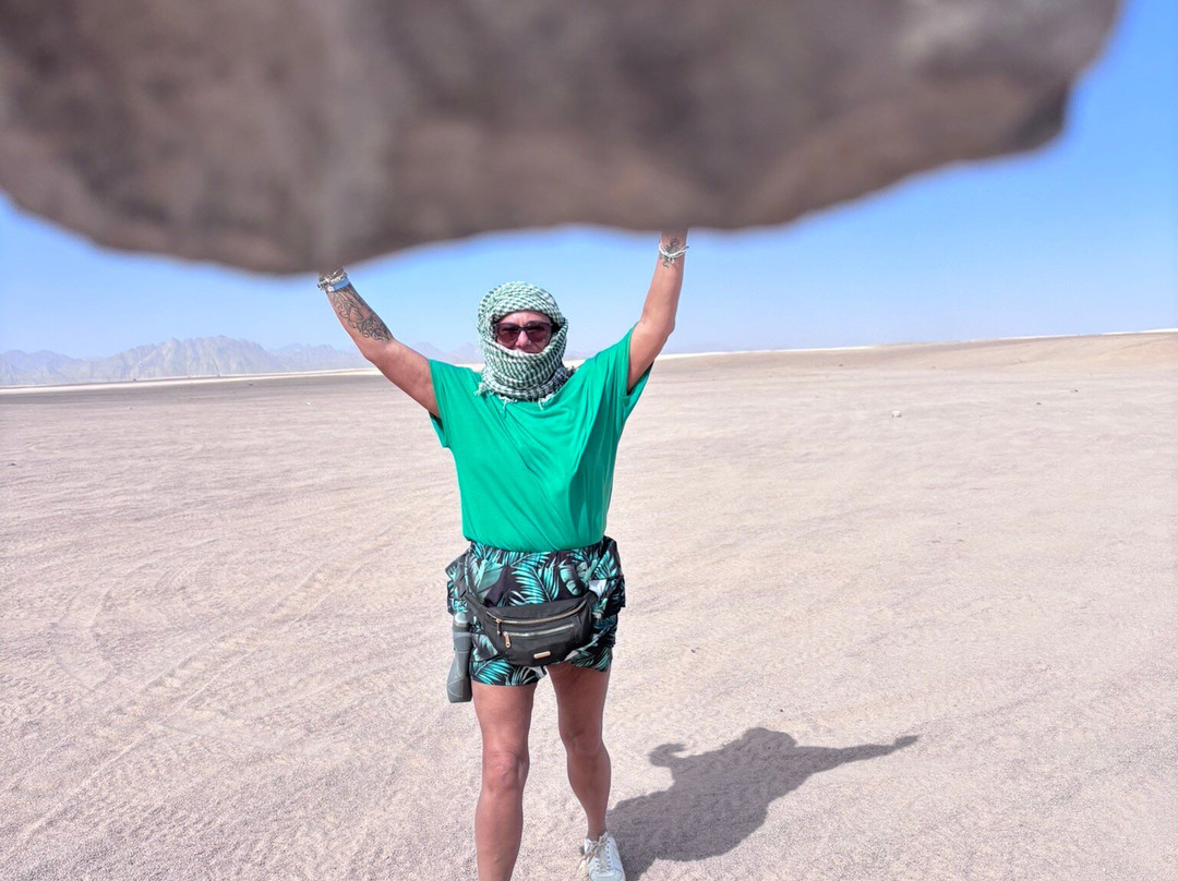 Scorpion Safari-赫尔格达必去景点