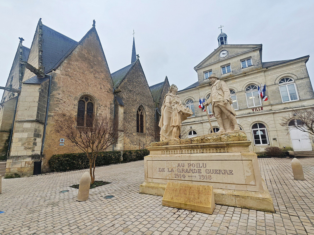 Église Saint Pierre-Neuille-Pont-Pierre必去景点