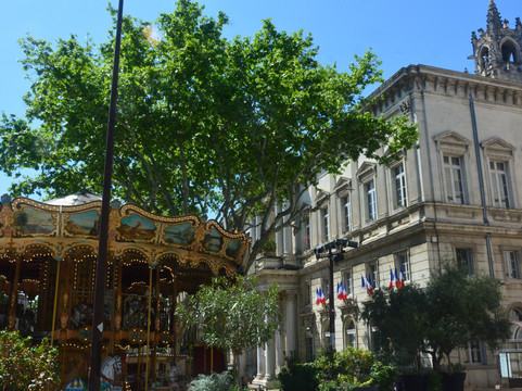 钟楼广场-阿维尼翁必去景点