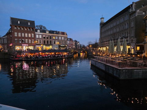 Hazerswoude Rijndijk酒店住宿-Breathe Hotel Leiden