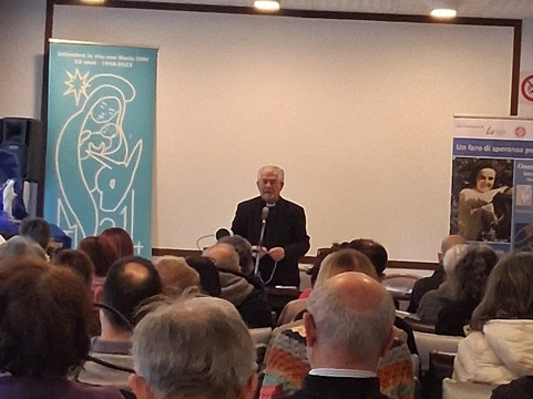 赫利俄斯大酒店主图