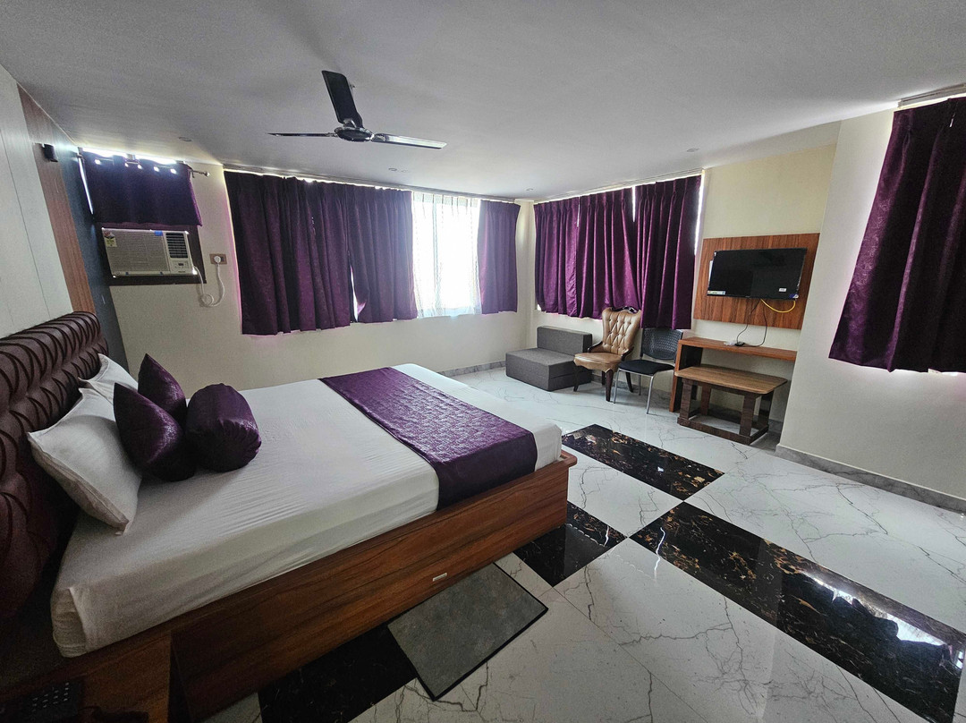 Super Hotel O S.S tower