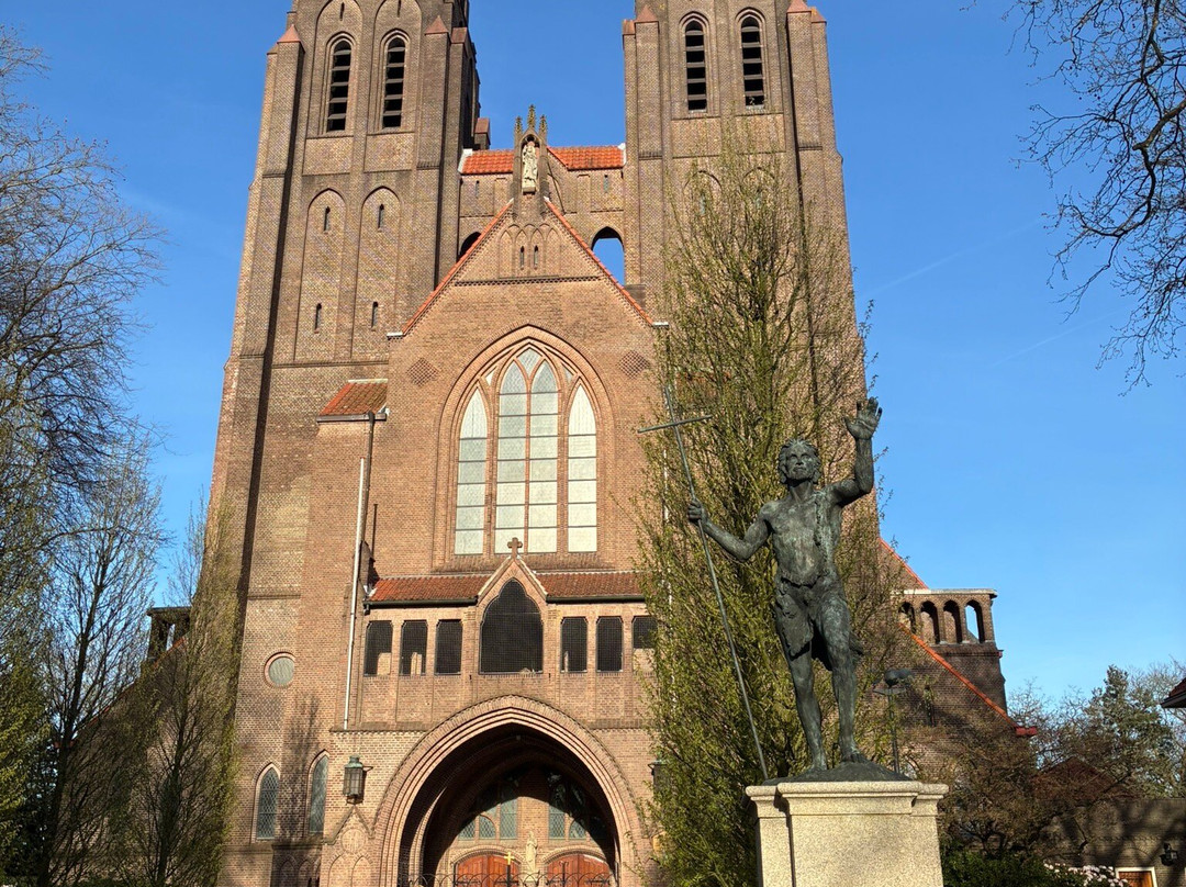 St Jansbasiliek-Laren必去景点