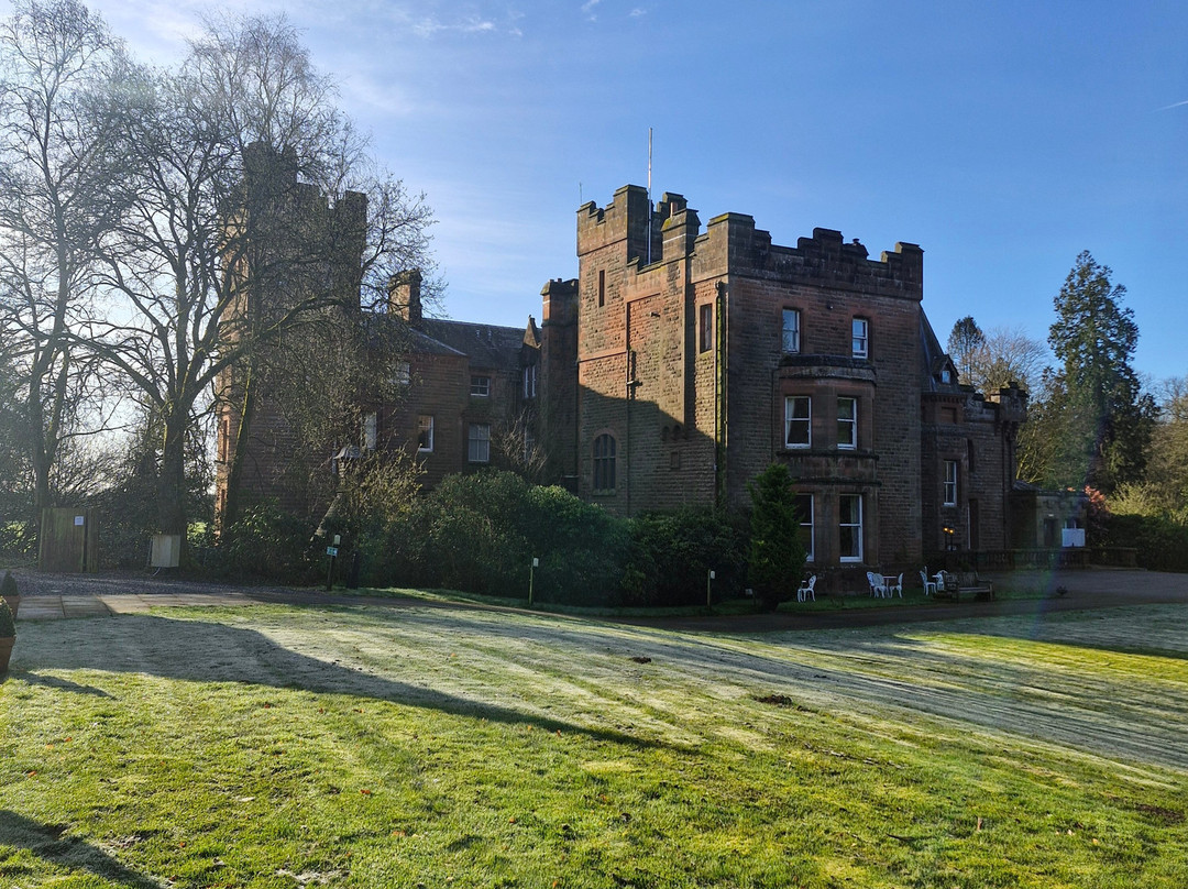 修道士冲击平原乡村别墅酒店主图