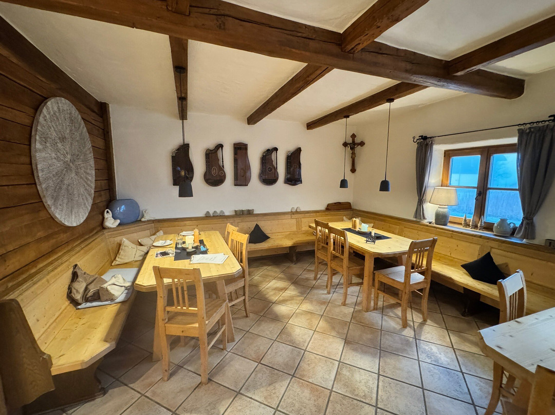 艾德酒店旅馆主图