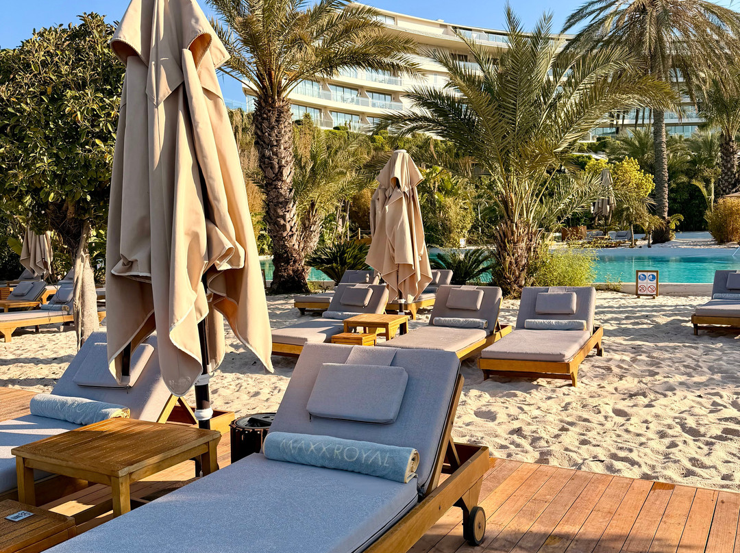 马克斯皇家贝莱克高尔夫度假村主图