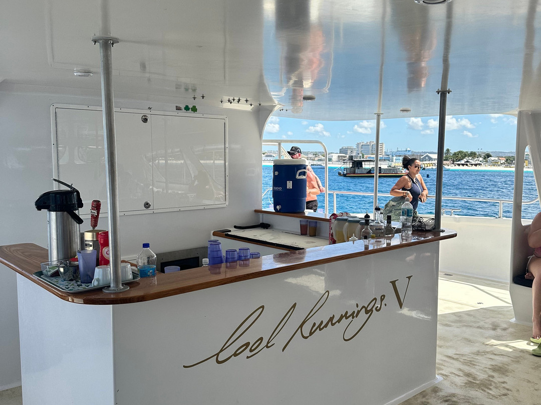 Cool Runnings Catamaran Cruises-布里奇顿必去景点