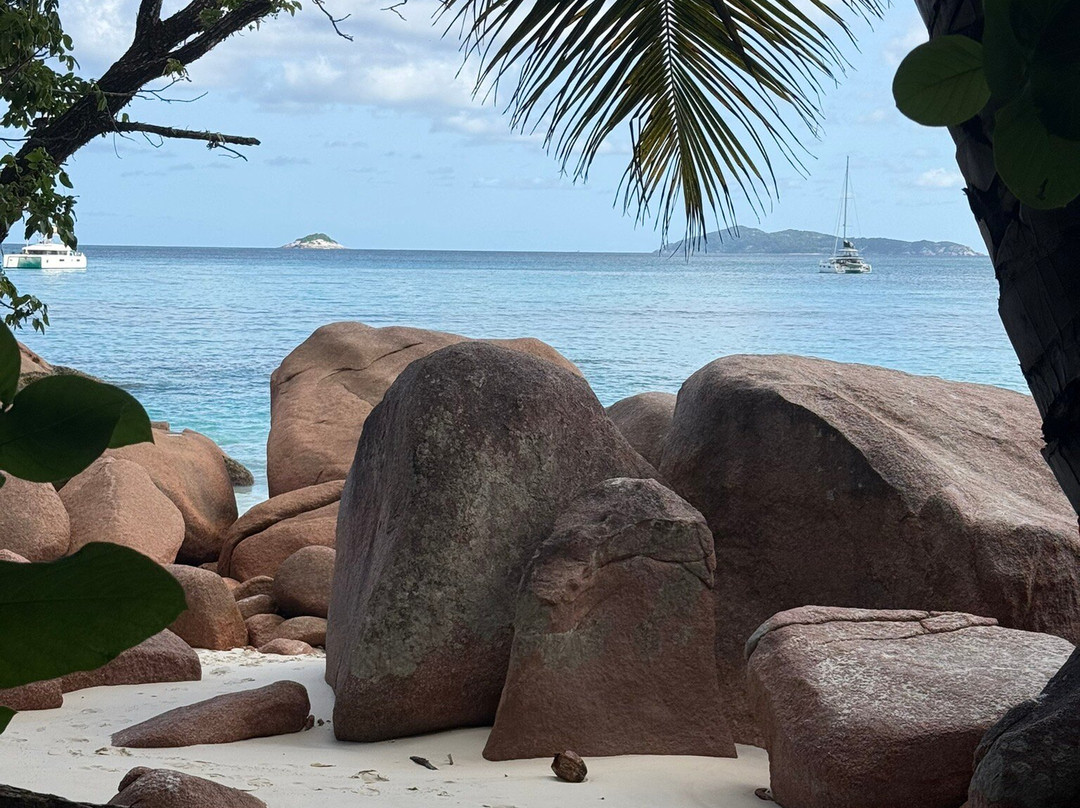 Grand Anse beach-马埃大安塞区必去景点