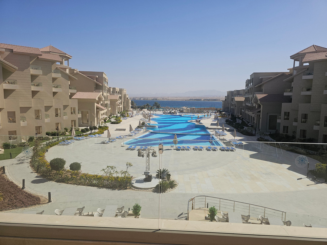 Serenity Sky Arc Resort Sahl Hasheesh