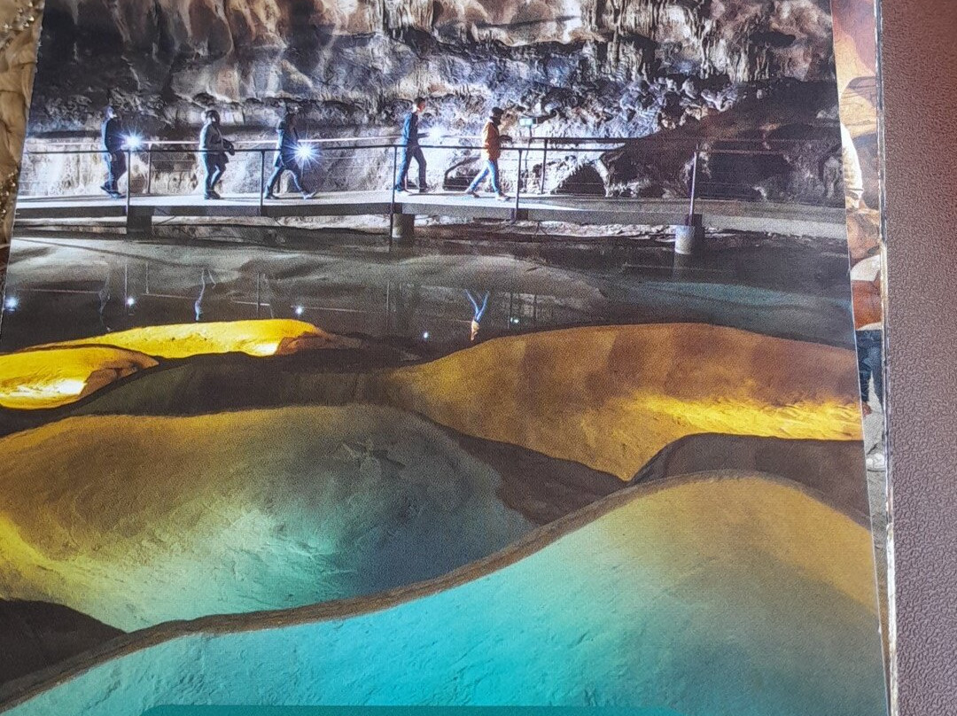 Grotte Saint-Marcel-Bidon必去景点