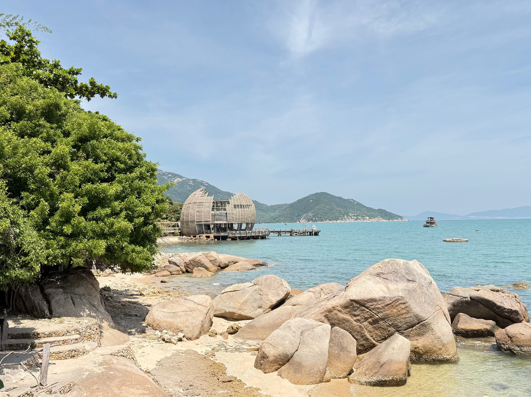 宁凡湾安拉姆度假酒店主图