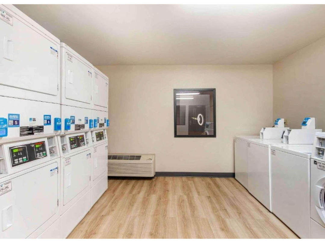 Motel 6 Suites Chicago Lisle IL
