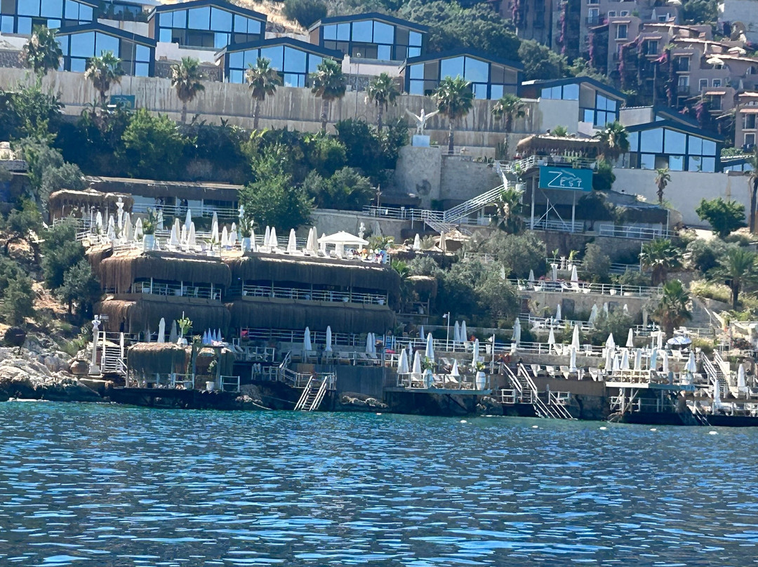 Zest Beach Club