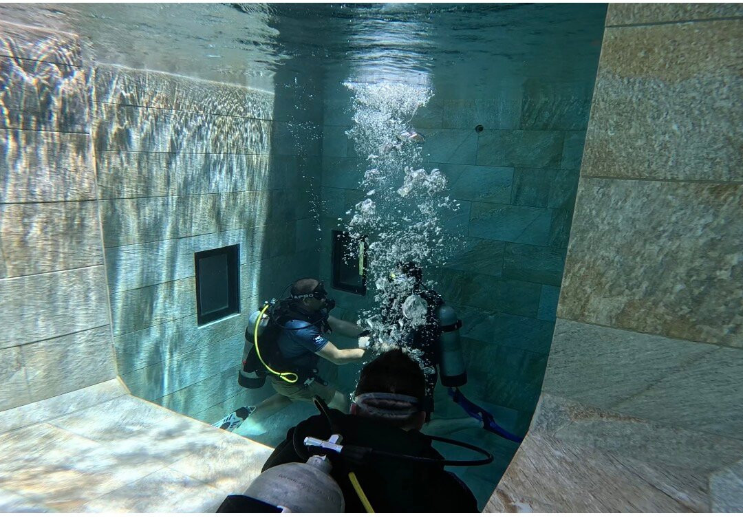 ChrisDiving, dive center Playa Potrero-波特雷罗必去景点