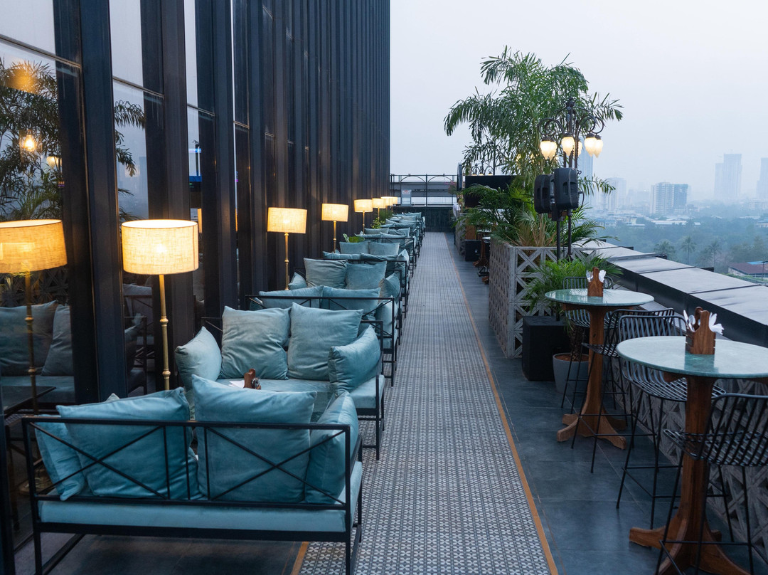 Mitron Bar & Cafe - Thane, Wagle Estate