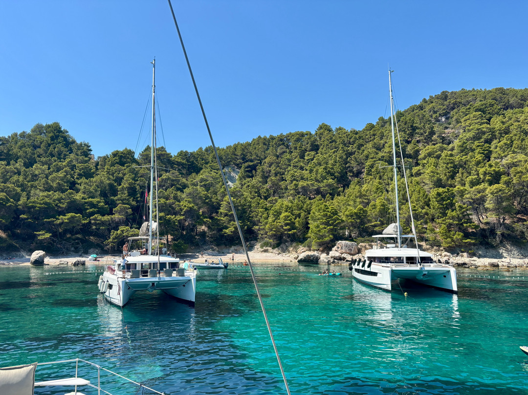 Globe Yacht Charter-斯普利特必去景点