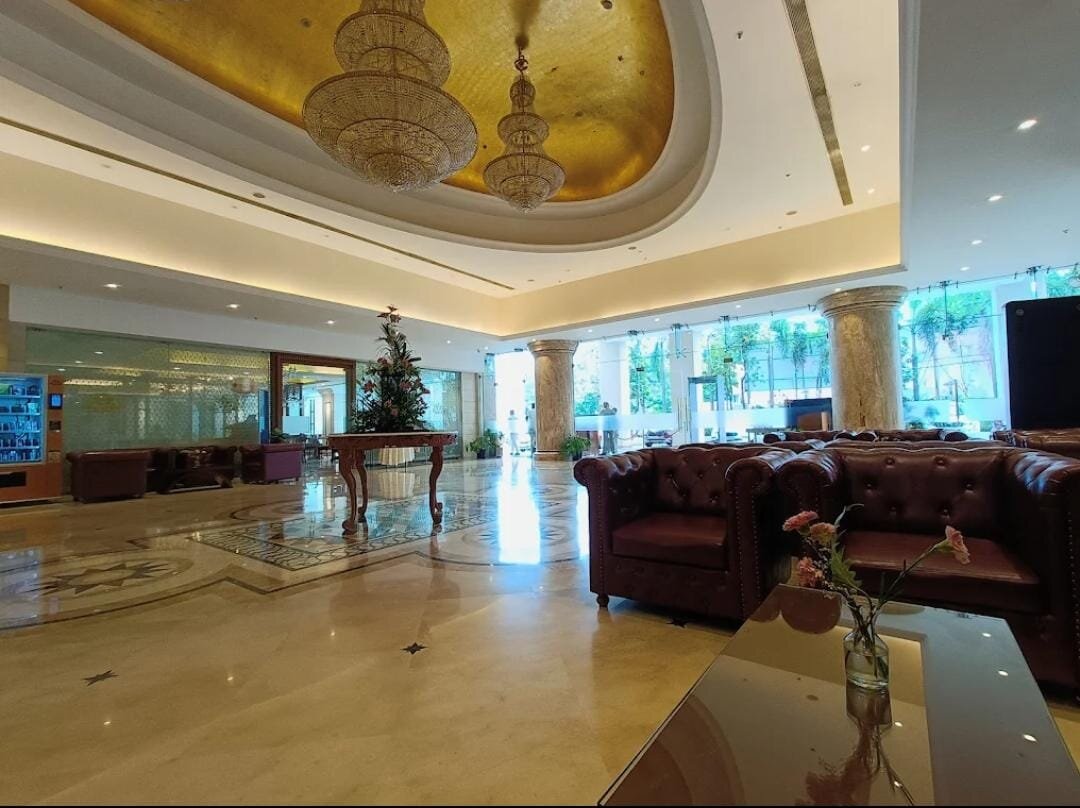雅阁普度切里酒店-旅行者