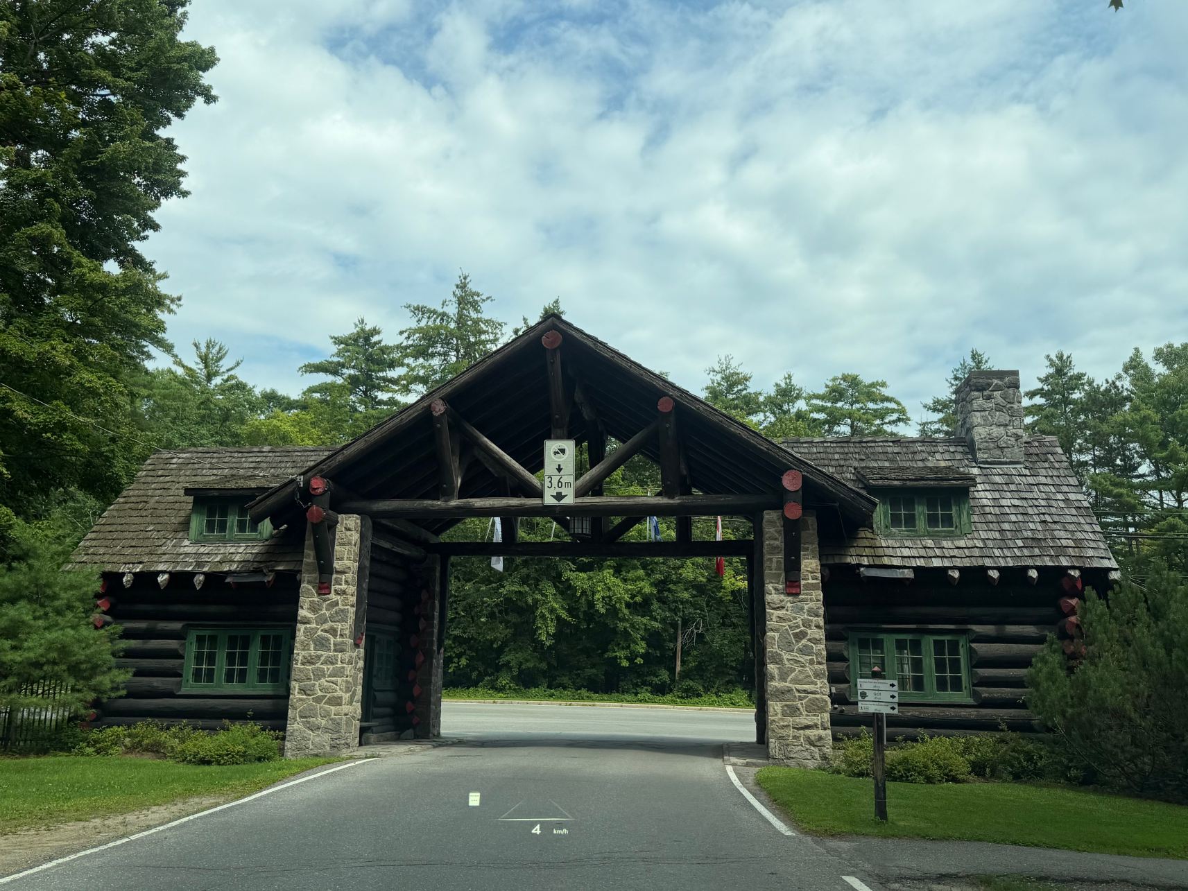 费尔蒙蒙特贝罗城堡酒店-旅行者