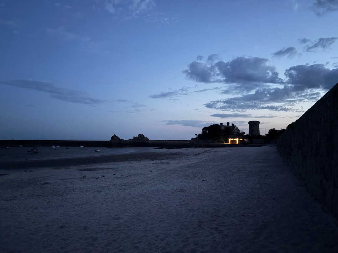 Jersey Walk Adventures-St. Helier必去景点