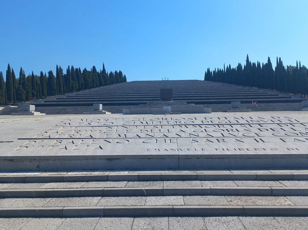 Sacrario Militare Di Redipuglia-Fogliano Redipuglia必去景点