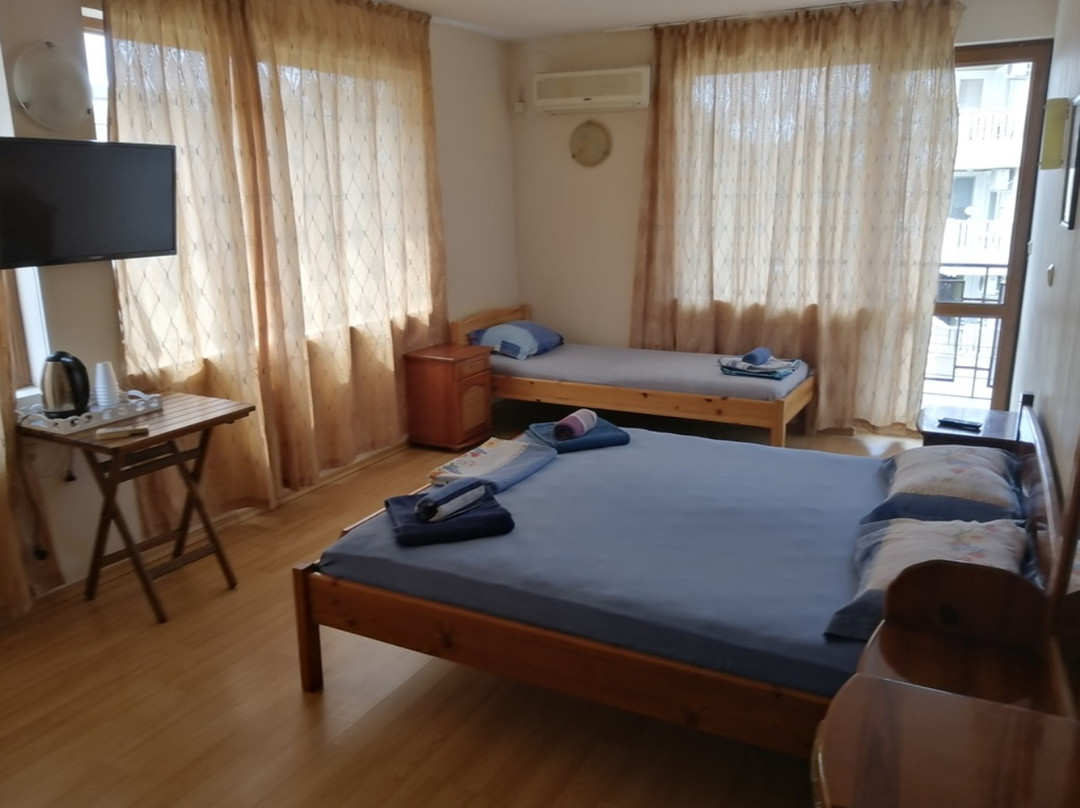 Guest House "ZORA"-Sarafovo
