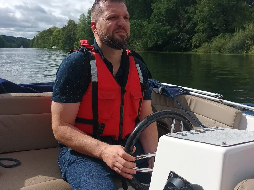 Boating at Cliveden-塔普洛必去景点
