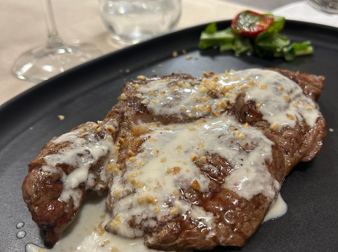 马塞里亚大酒店主图